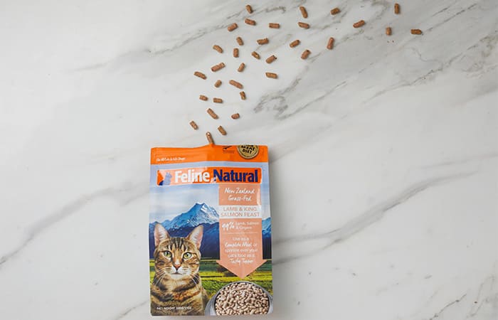 Feline natural cat food